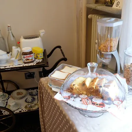 Madama Cristina Alojamento de Acomodação e Pequeno-almoço Turim