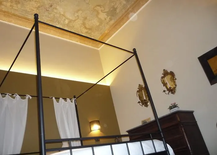 Madama Cristina Bed & Breakfast