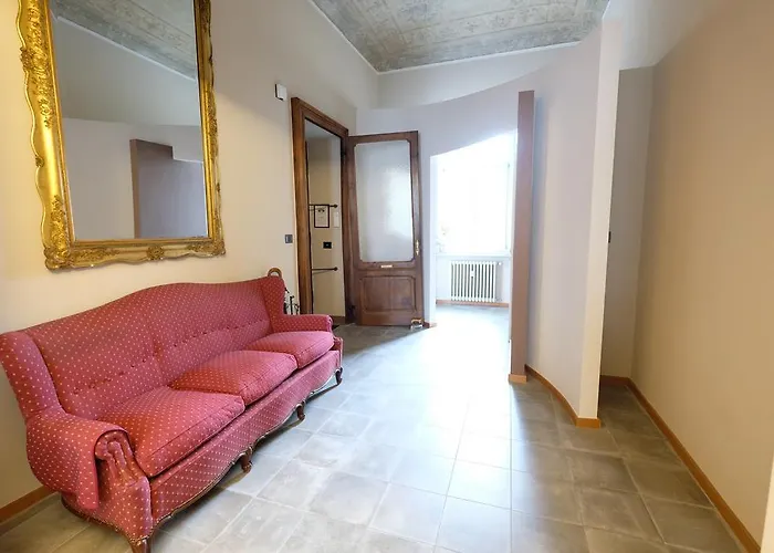 Madama Cristina Bed & Breakfast