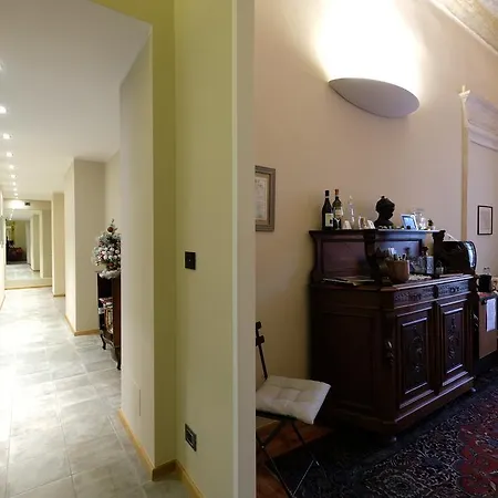 Madama Cristina Bed & Breakfast