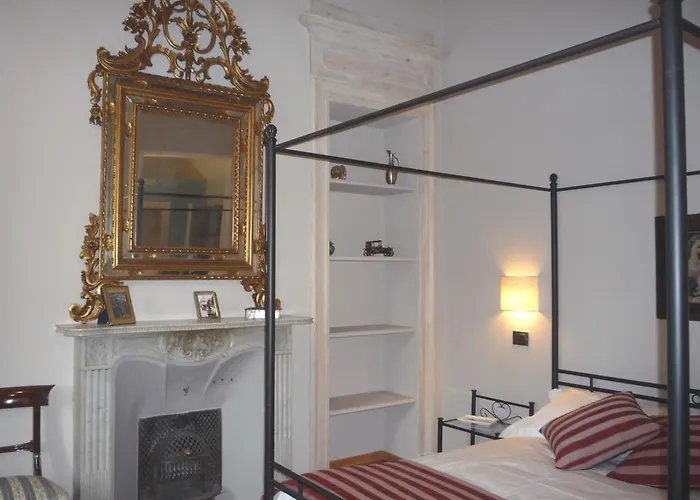 Madama Cristina Bed and Breakfast *