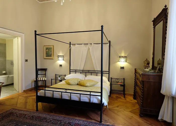 Madama Cristina Bed & Breakfast