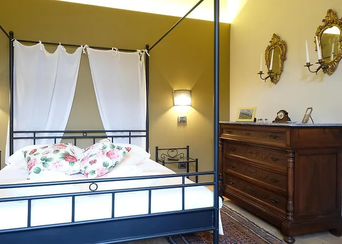 Madama Cristina Bed & Breakfast *