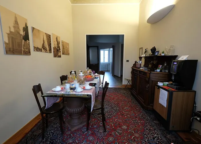 Madama Cristina Bed & Breakfast *